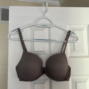 Auden 32D Bra (practically new)